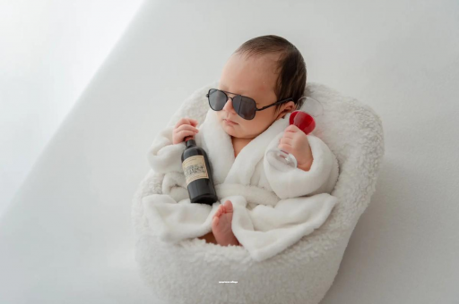 广州借卵试管代怀包男孩宝宝呕吐怎么办